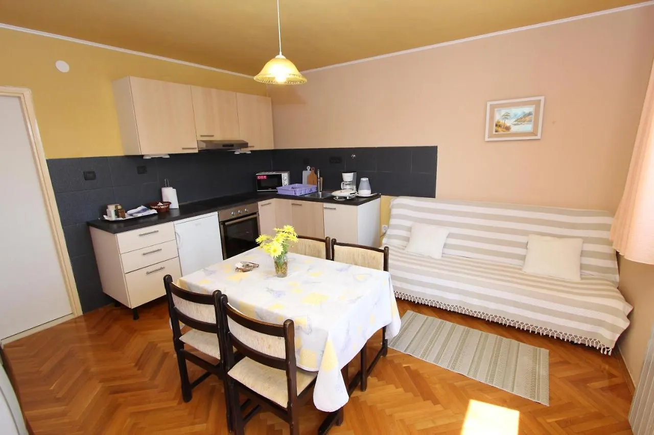 Apartment Rokov Ρόβινι 0*,  Κροατία