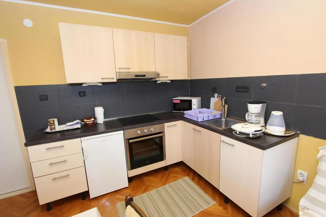 Apartment Rokov Ρόβινι